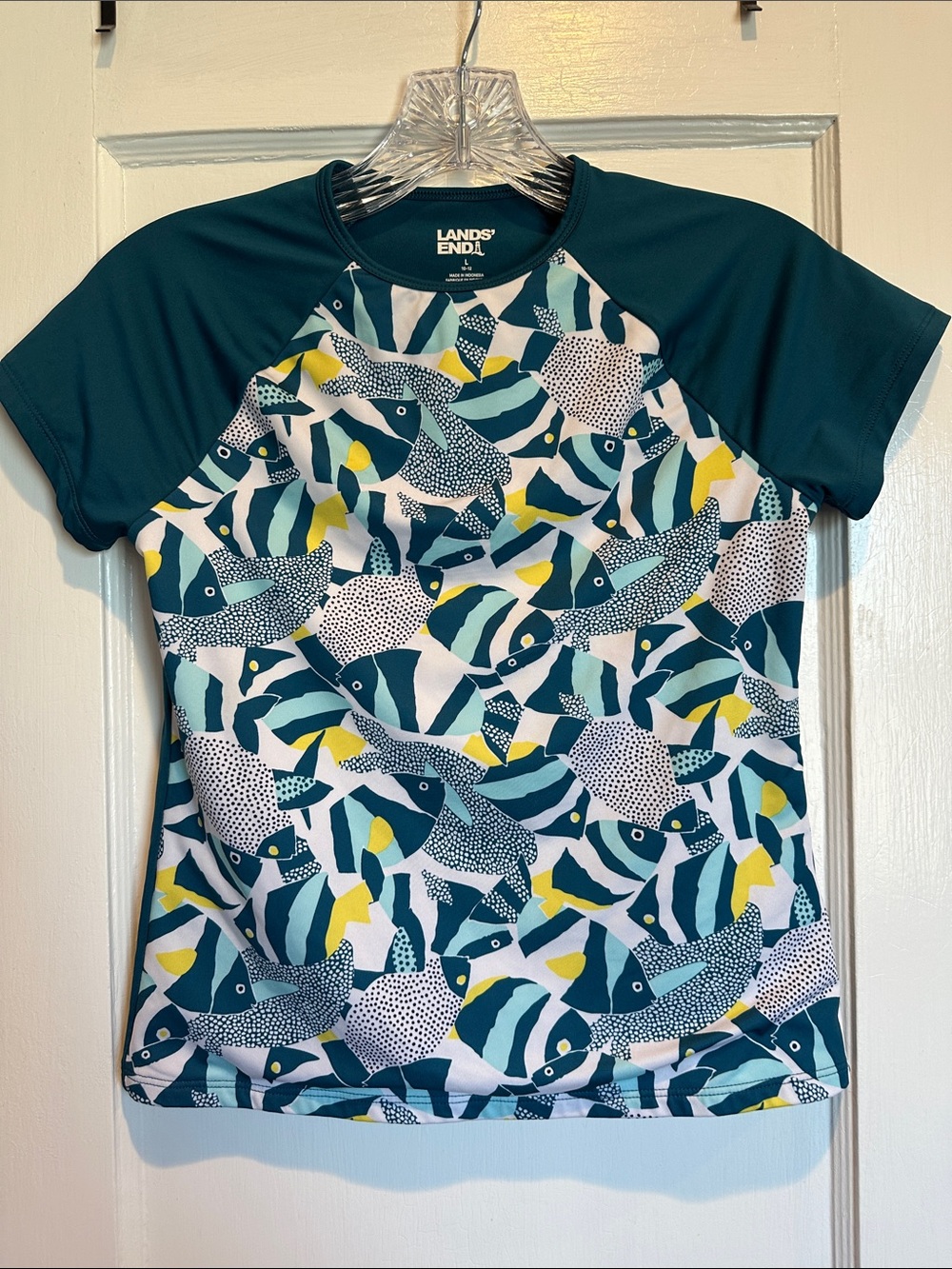 Lands End Girls Short Sleeve Rash Guard Size L 10-12 (Color/Print Teal Fish)
